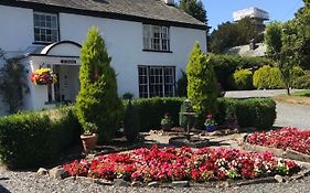 Old School House - With Private Onsite Parking